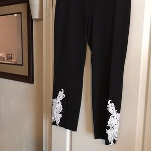 ALFANI BLK SLIM LEG PANTS W/White Embroidery🛍🆕